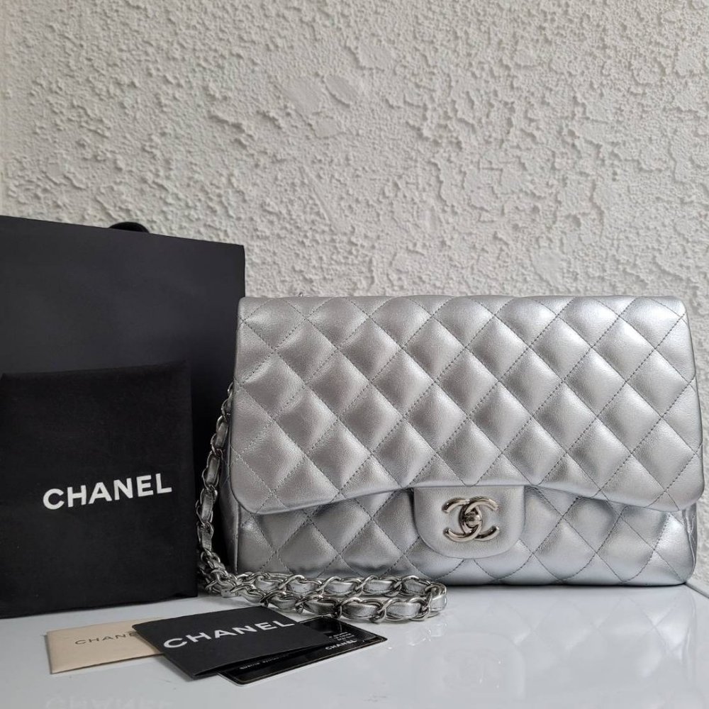 *Sold* CHANEL Classic Timeless Flap Jumbo Single Metallic Sliver Shoulder Bag